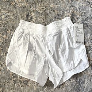 NEW LULULEMON TRACK THAT 5” SHORT